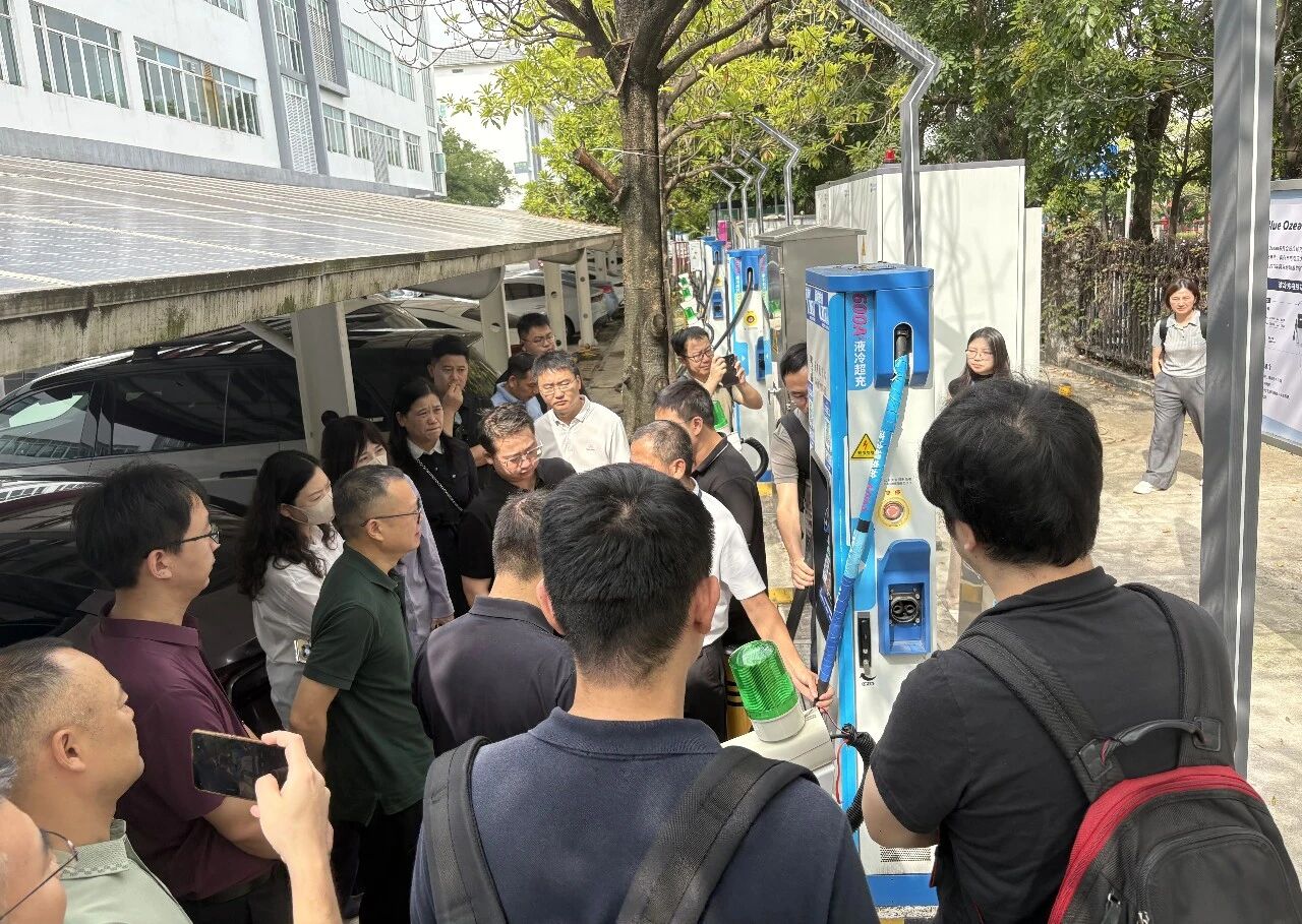 【协会动态】协会企业家深圳考察活动——走进深圳英飞源技术有限公司与莲花山超级充电站